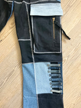 Load image into Gallery viewer, Black ~N~ Jeans
